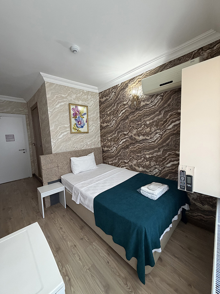 Koç Otel Karasu Galeri 48
