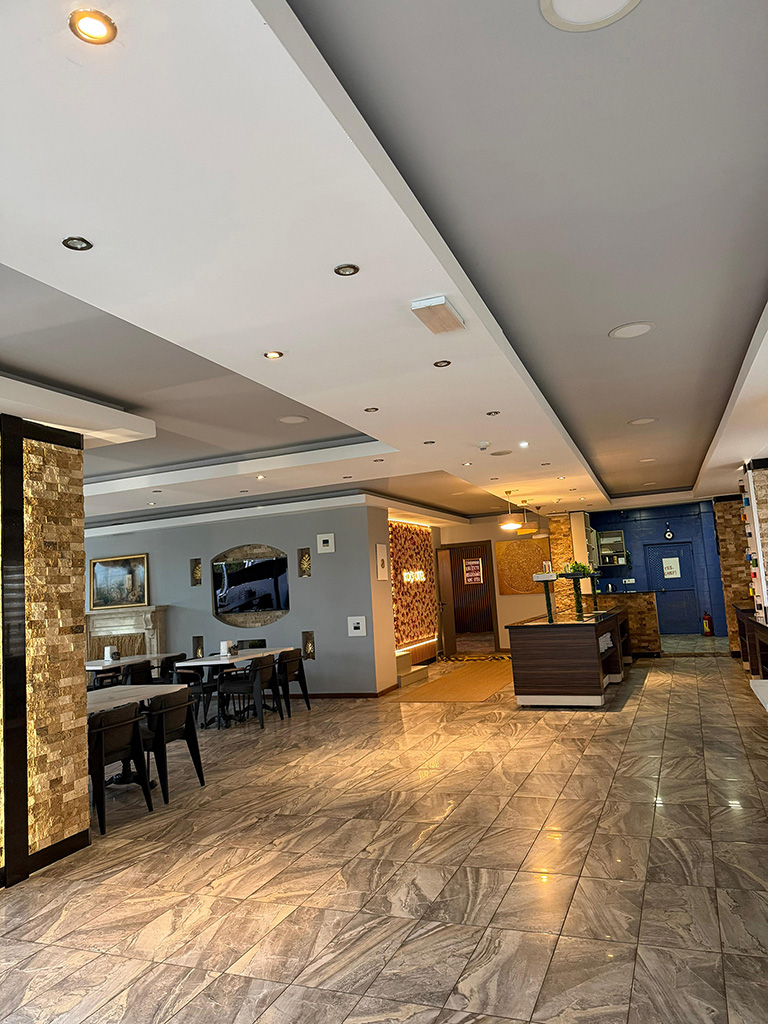 Koç Otel Karasu Galeri 63